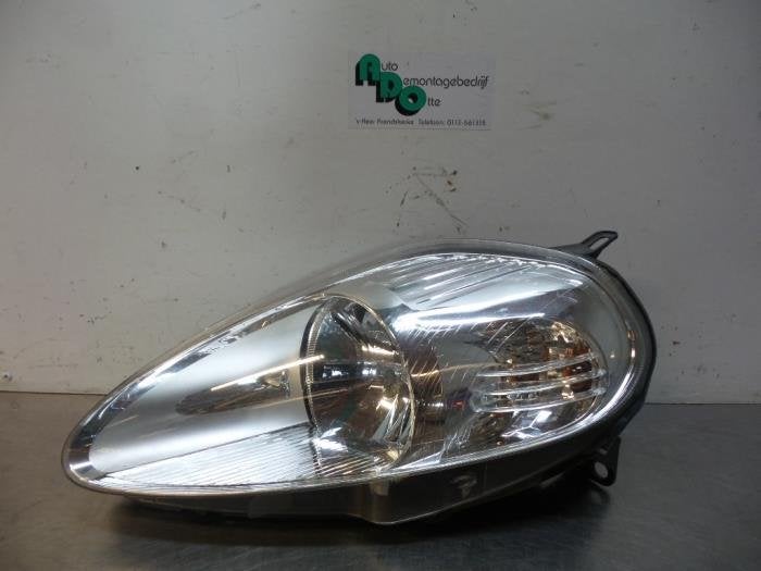 Phare gauche d'un Fiat Punto Evo, -, Utilisé, Fiat, -