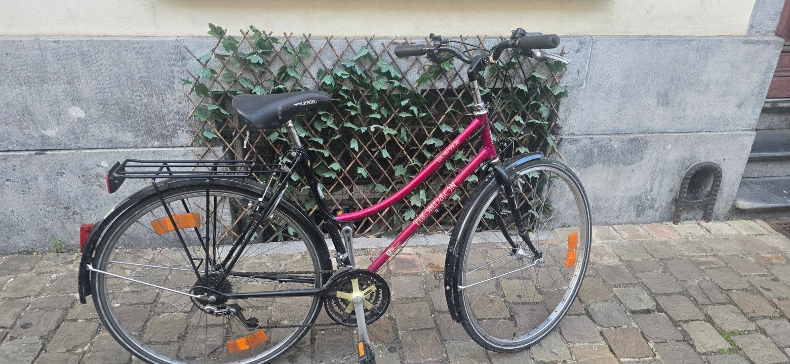 velo de ville 22 " Thomson,  21 vitesses, 50 euro roule.tres, Enlèvement, Plus de 20 vitesses, 28 pouces