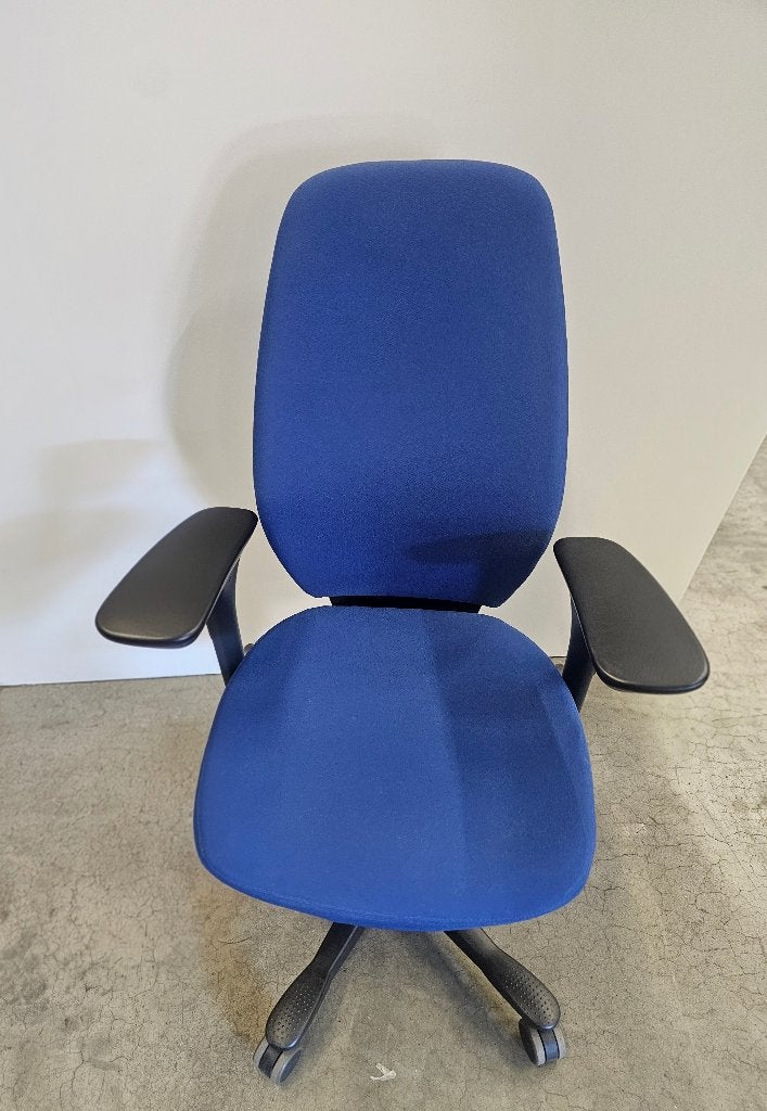 Fauteuil de bureau ergonomique Kinnarps modèle 9000, Comme neuf, Enlèvement, Ergonomique, Bleu