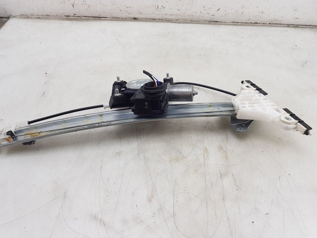 RAAMMECHANIEK LINKS VOOR Toyota Yaris Cross (PB1 / PJ1), Gebruikt, Kundenbetreuung@toyota.de, Toyota, Toyota-Allee 2
50858  Köln, DE