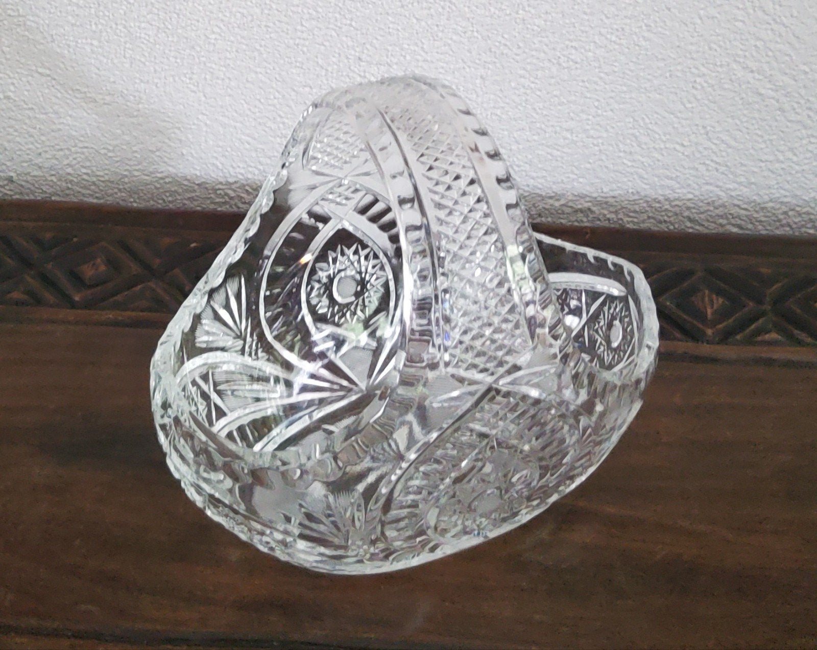 1) Geslepen kristallen mandje., Antiek en Kunst, Ophalen