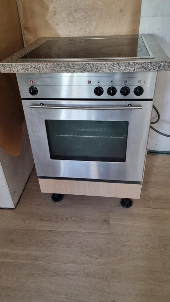 Fornuis merk NEFF, Elektronische apparatuur, Fornuizen, Ophalen