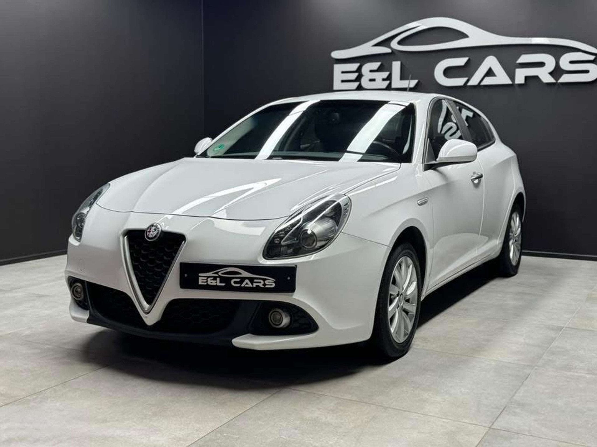 Alfa Romeo Giulietta Réservé (bj 2017), Auto's, Alfa Romeo, USB, Gebruikt, Leder, Bedrijf