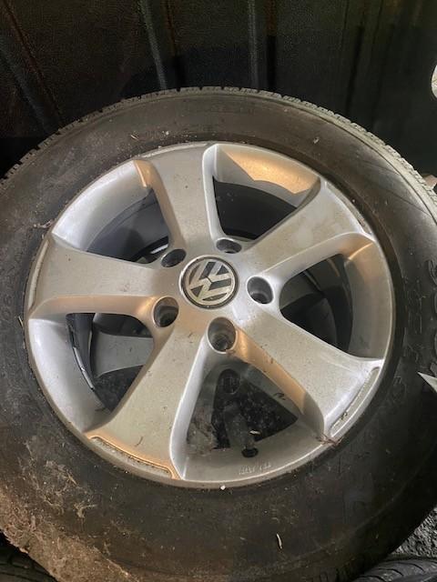 JANTE VW TOUAREG EN 17 POUCES AVEC PNEUS, Ophalen, Gebruikt, Velg(en), 17 inch