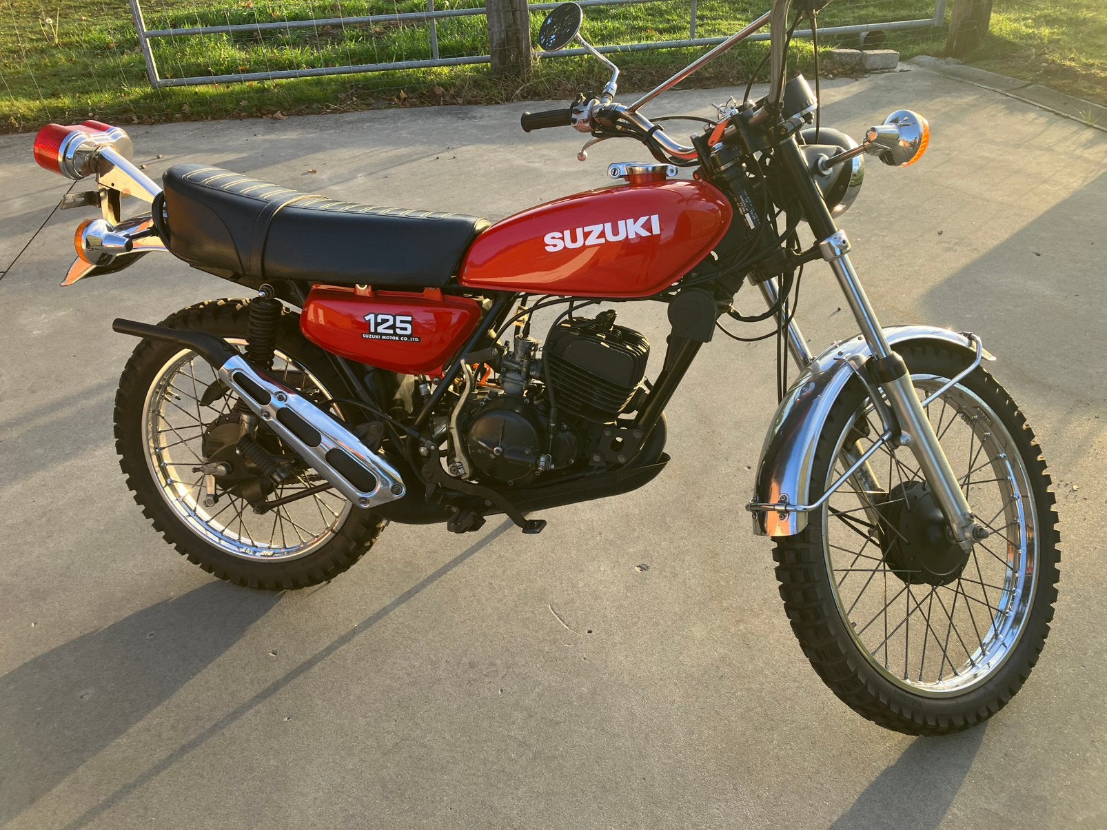 Suzuki ts 125, Motoren