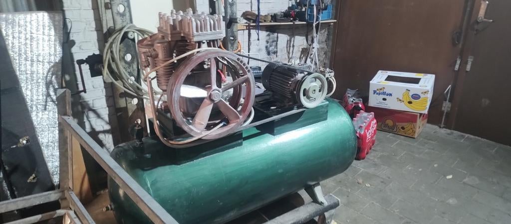 Zware industriële compressor van ceccato., Zakelijke goederen, Ophalen