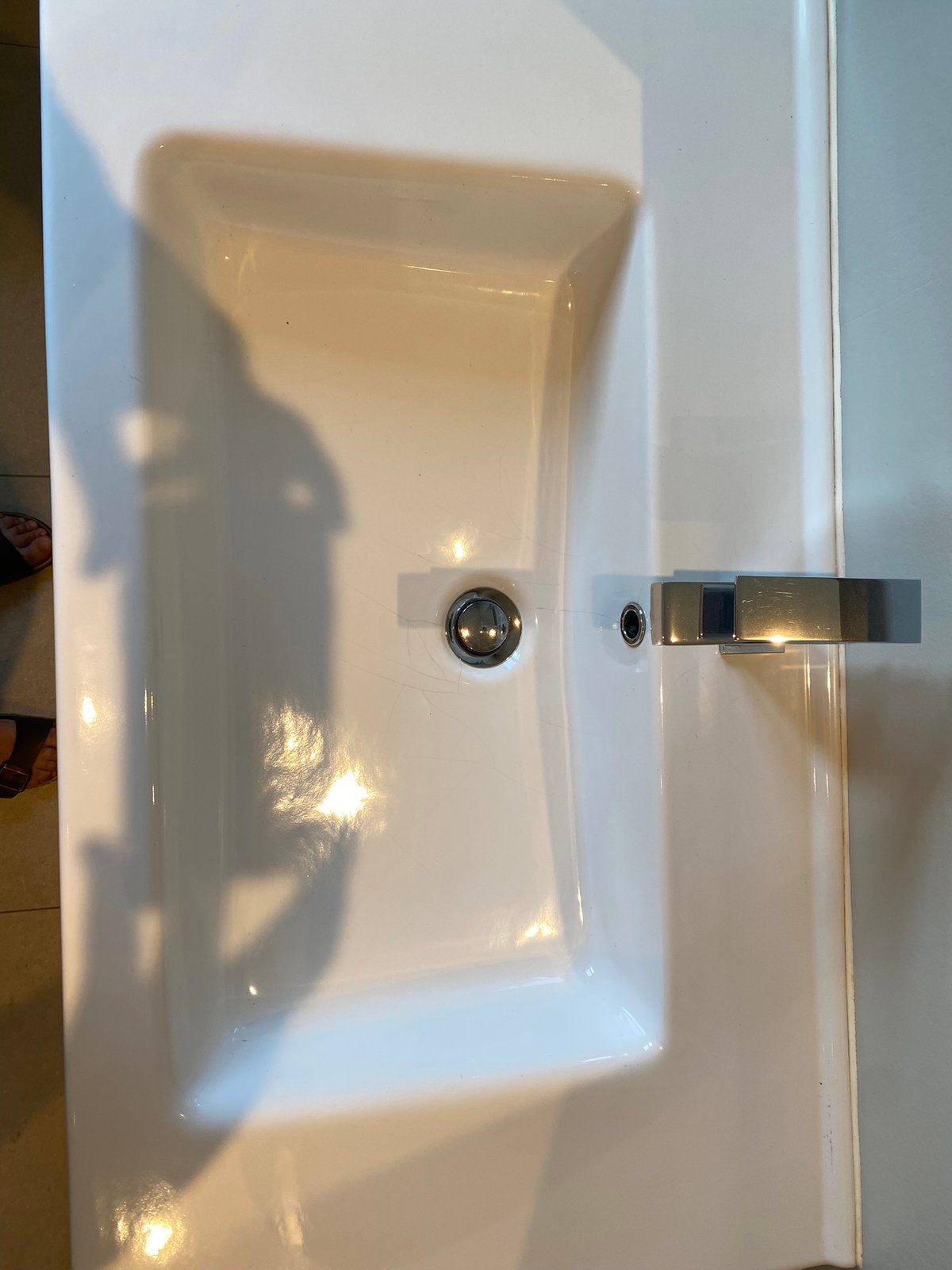 Lavabo met kraantje, Huis en Inrichting, Ophalen, Zo goed als nieuw