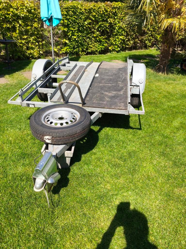 Aanhangwagen voor motor, Ophalen