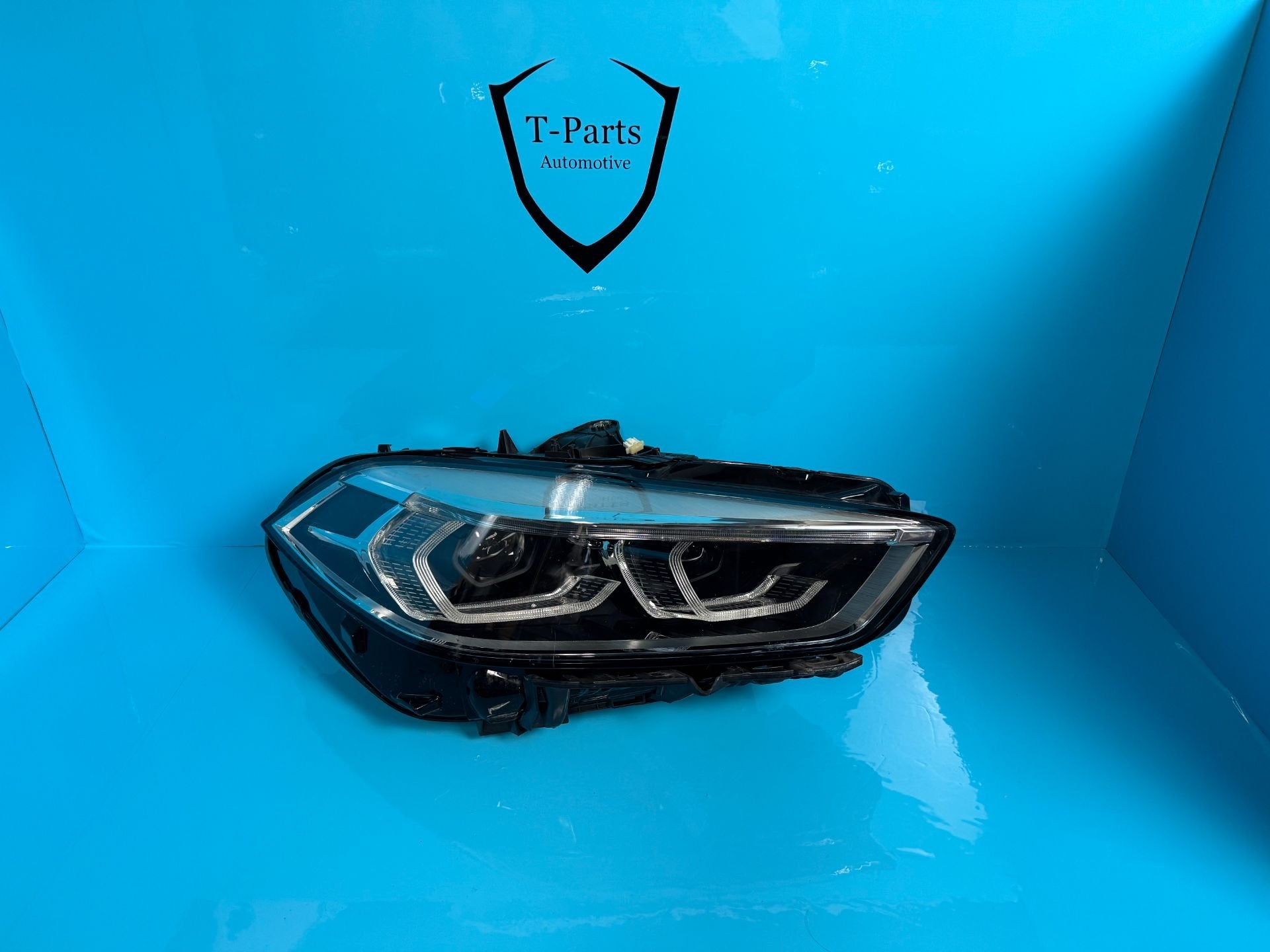 bmw 1 serie koplamp rechts 63119448096, Auto-onderdelen, Petuelring 130
80788  Munich, DE, Gebruikt, Info@bmw.de, BMW