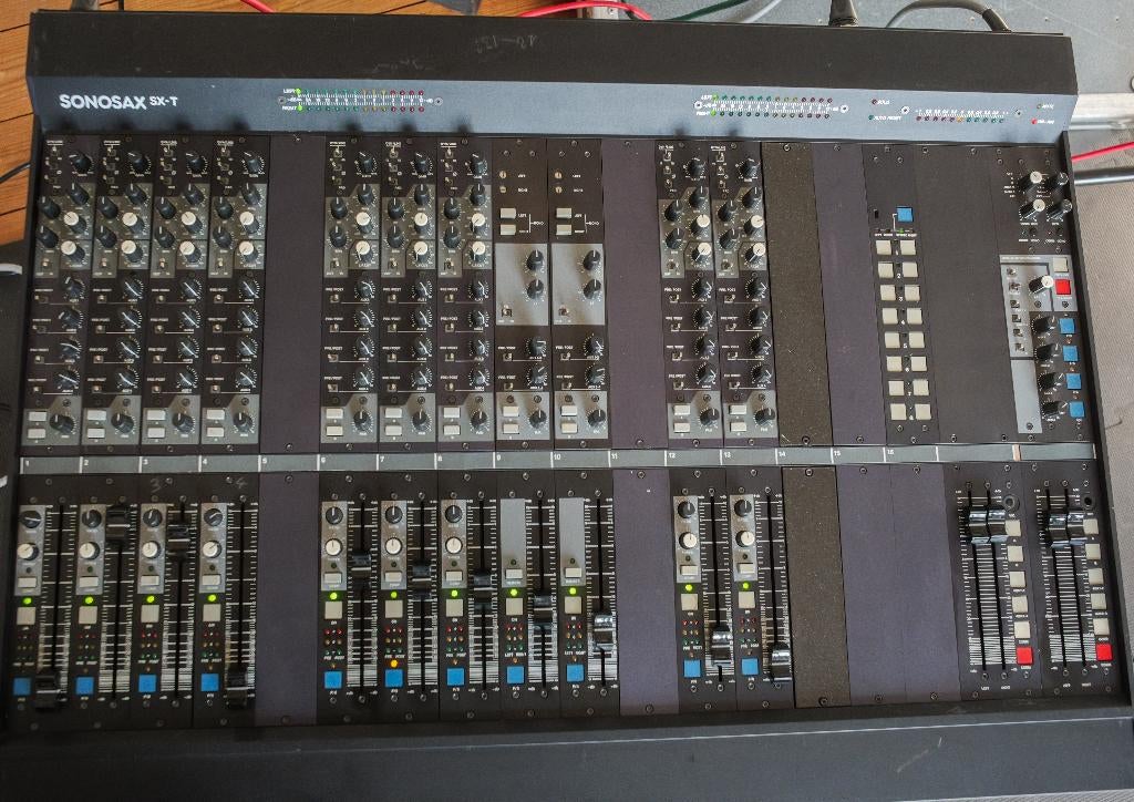 Verkoop van gerenoveerde SONOSAX SX-T-mixer, Muziek en Instrumenten, Mengpanelen, Ophalen of Verzenden, Gebruikt, 10 tot 20 kanalen