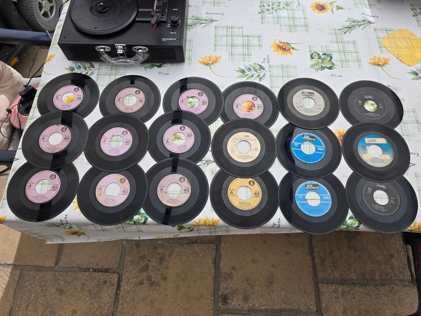 12 Singles Vinyl uit Yogoslavia € 25 euro, Cd's en Dvd's, Vinyl Singles, Ophalen