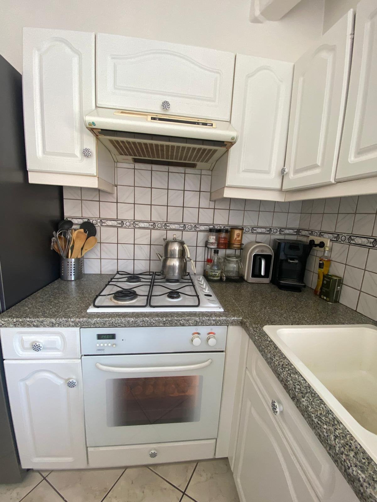 Cuisine equipe, Maison & Meubles, Cuisine | Cuisines complètes, Bois, Comme neuf, Enlèvement, Blanc