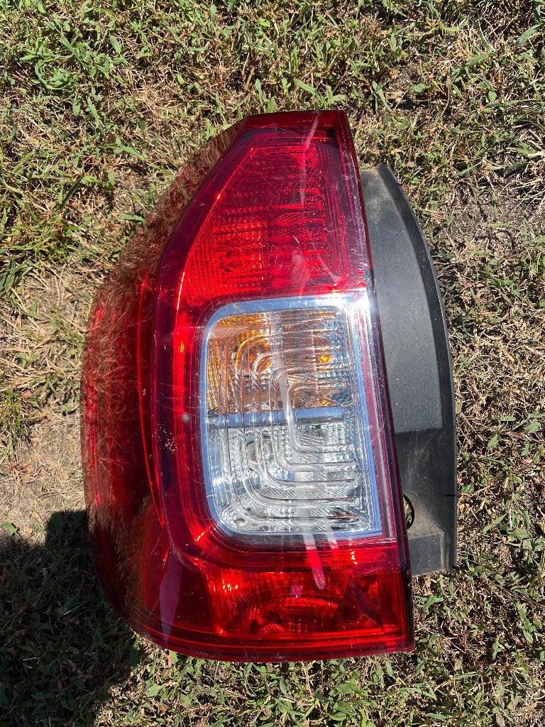 Achterlicht dacia logan links 265551978r, Ophalen, Gebruikt, Dacia