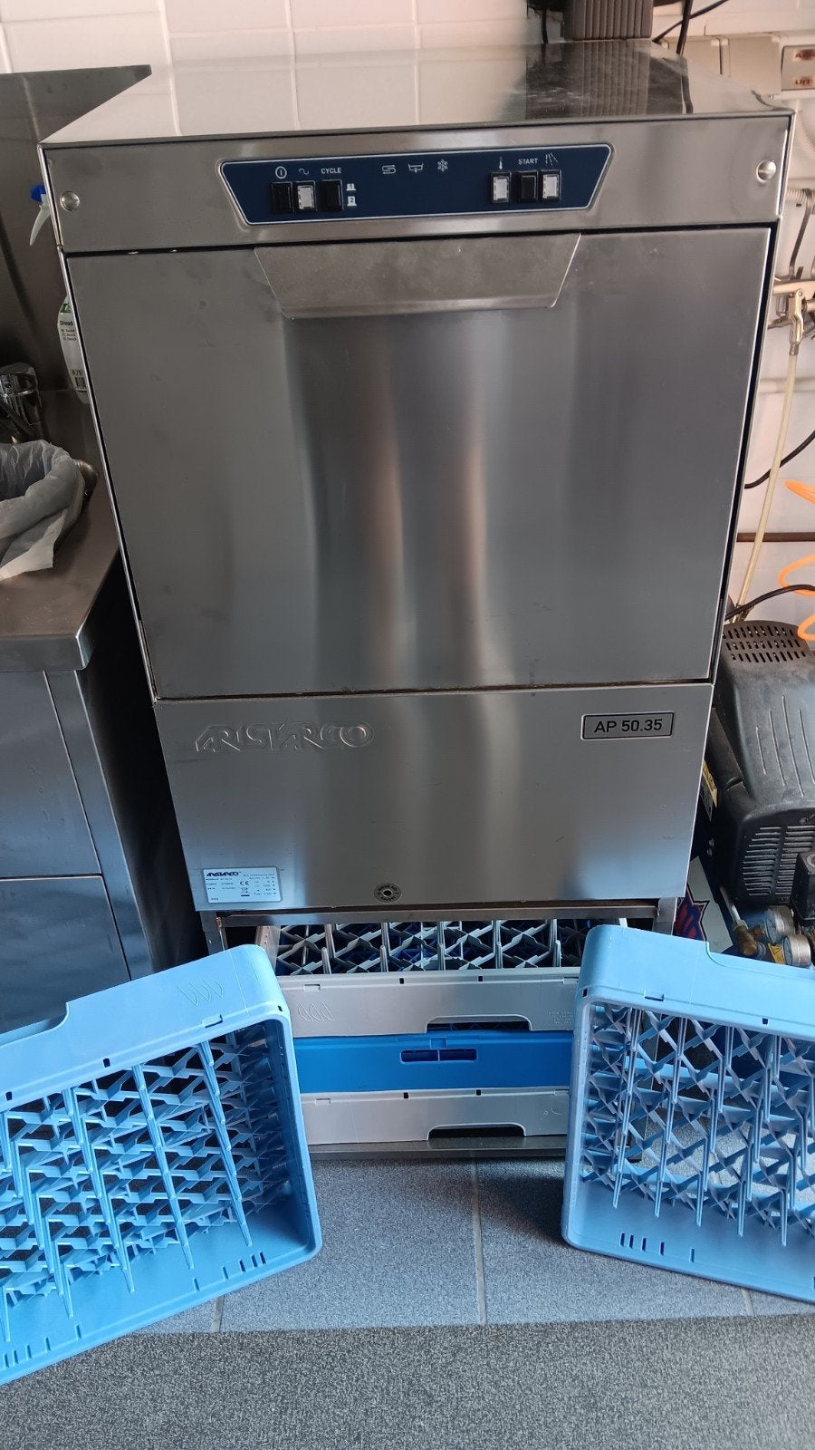 afwasmachine, Electroménager, Lave-vaisselle, Enlèvement, Utilisé, Autoportant, Moins de 10 litres