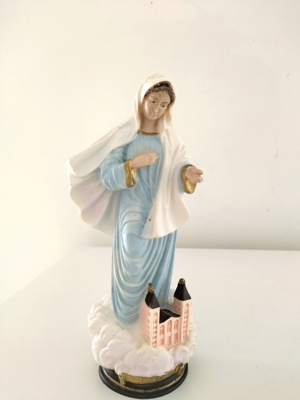 Statue Notre-Dame de Medjugorje 19cm, Collections, Enlèvement ou Envoi, Comme neuf, Religion