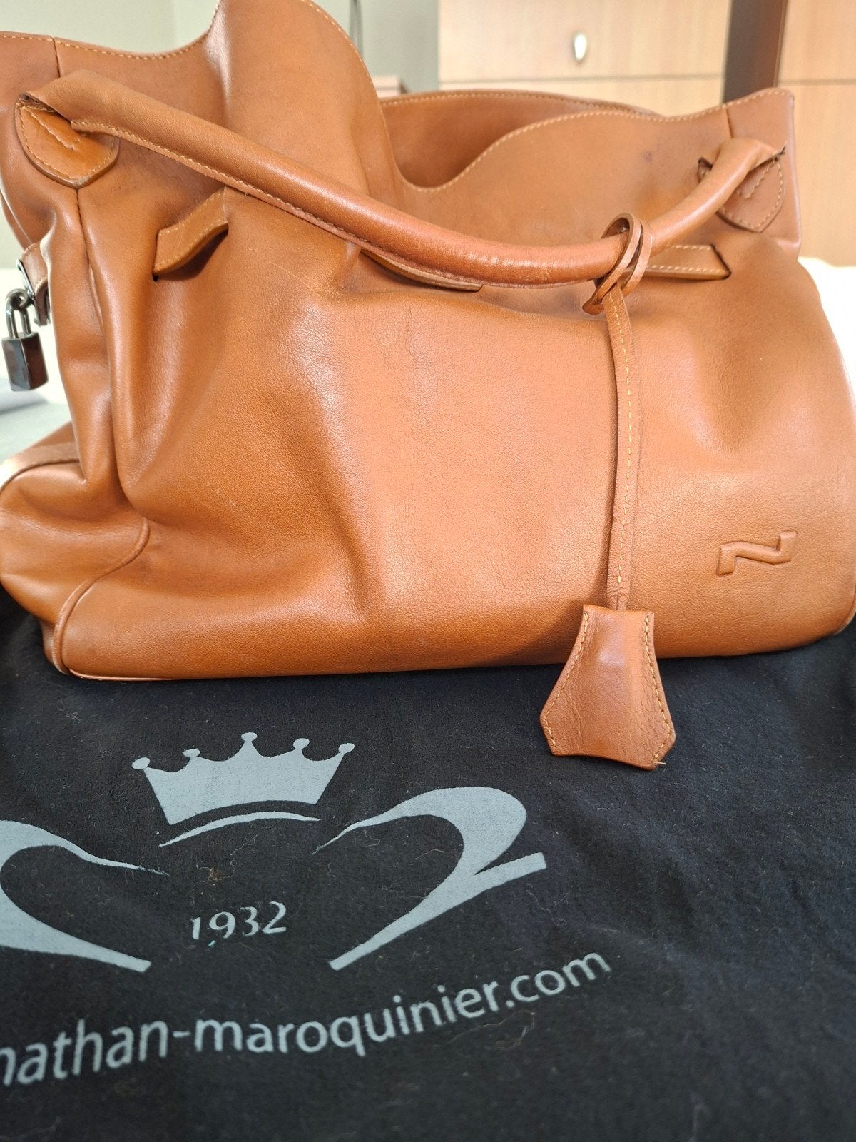 Handtas Nathan cognac kleur, Ophalen, Gebruikt, Slot, Minder dan 35 cm