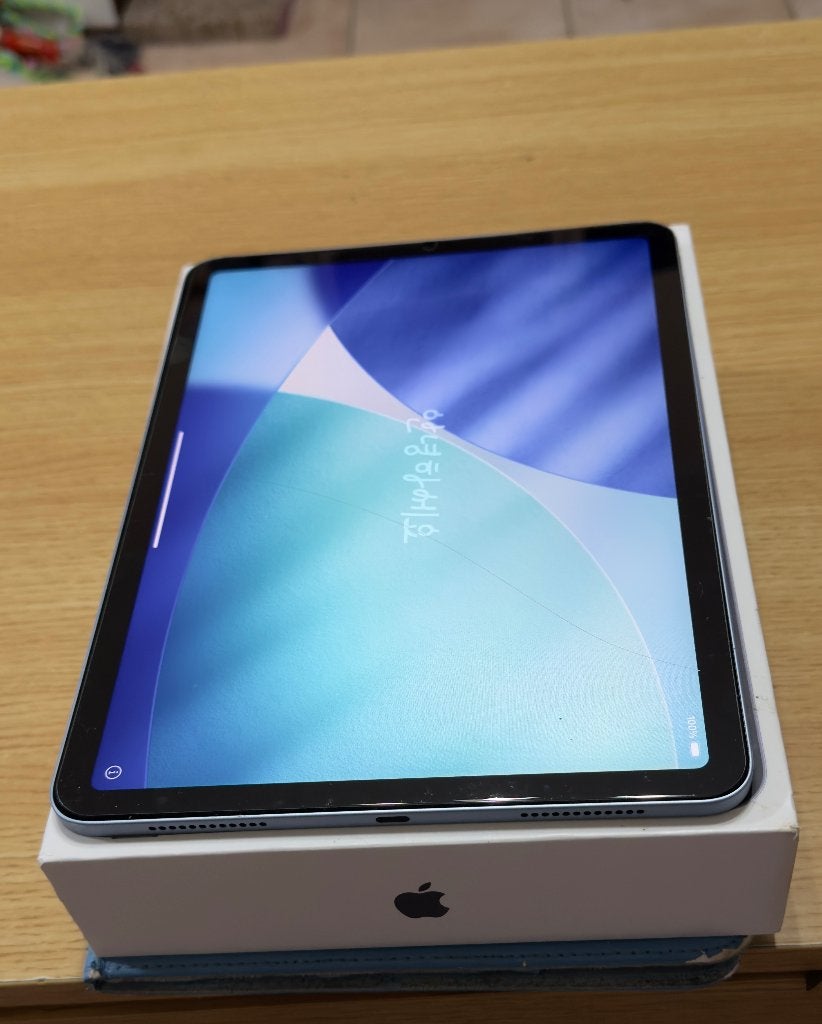 APPLE iPad Air 2020 - 256 GB Bleu ciel- (4th generation), Informatique & Logiciels, 11 pouces, Apple iPad Air, Comme neuf, Enlèvement
