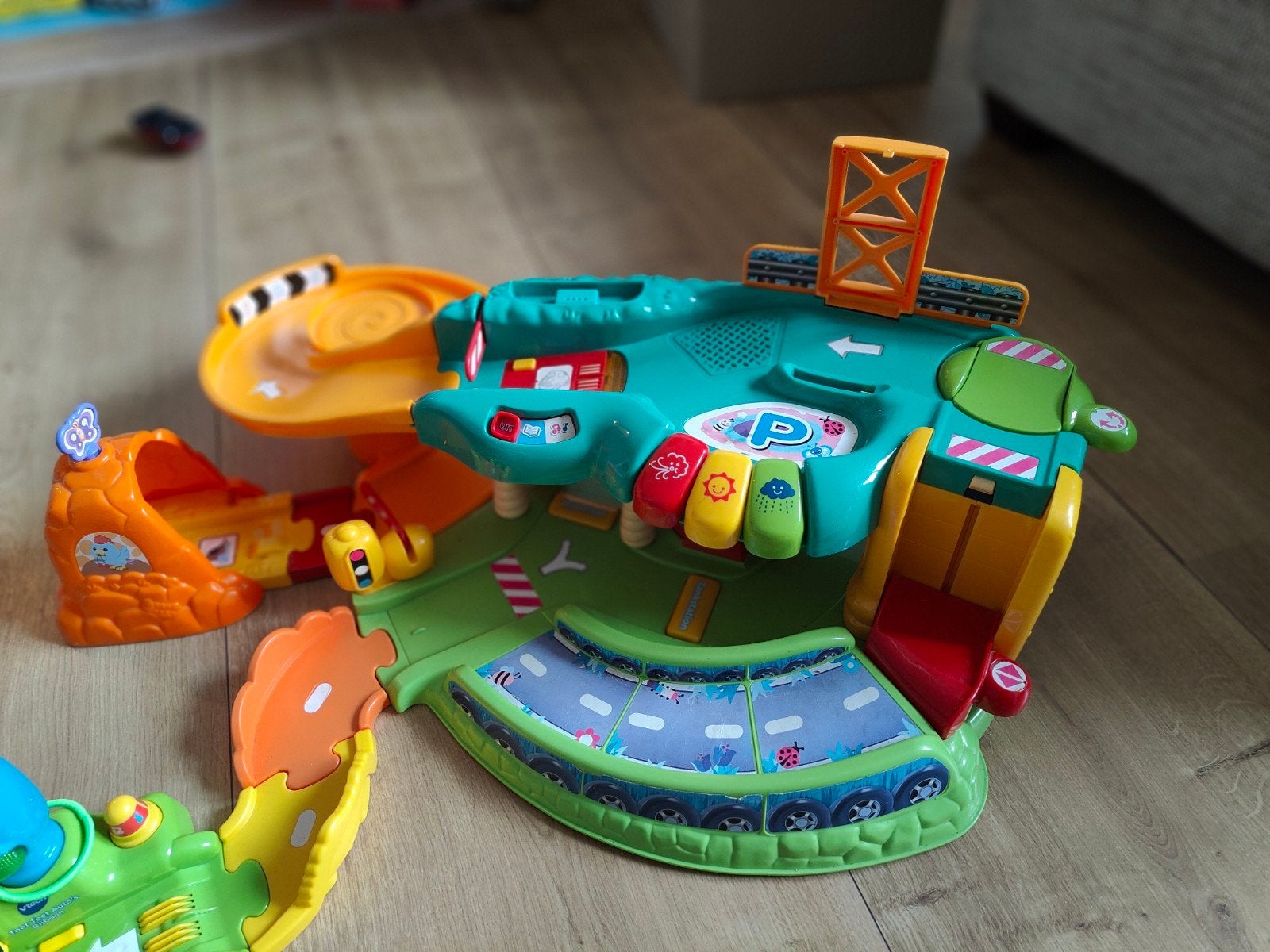 Kinder Autobaan/ autogarage + auto's (merk: VTech), Ophalen