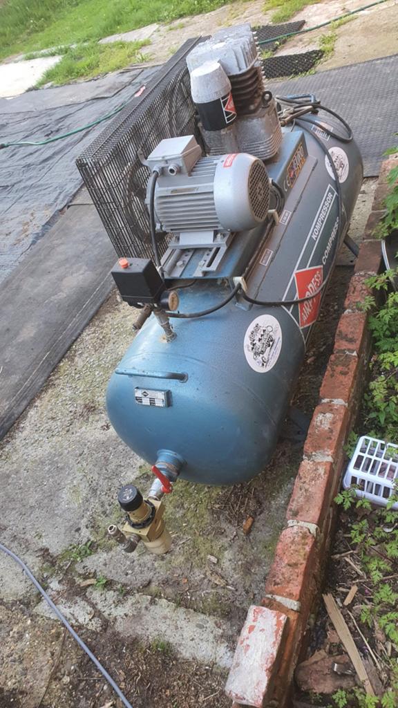 Compressor dubbele zuigpomp, Doe-het-zelf en Bouw, Compressors, Ophalen