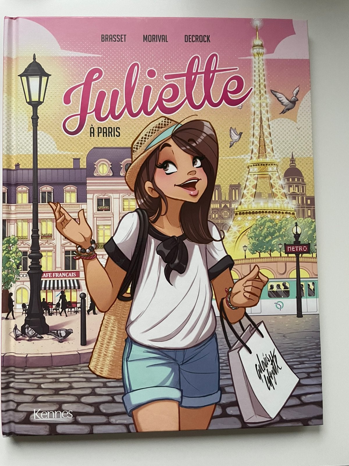 BD jeunesse, Juliette à Paris, Neuf, Enlèvement ou Envoi, Comme neuf