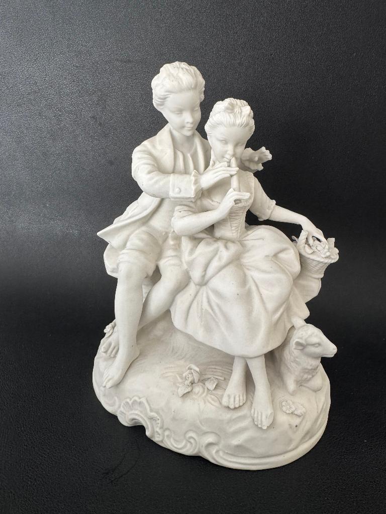 Waardevol porseleinen beeldje, Collections, Statues & Figurines, Utilisé, Humain, Enlèvement ou Envoi