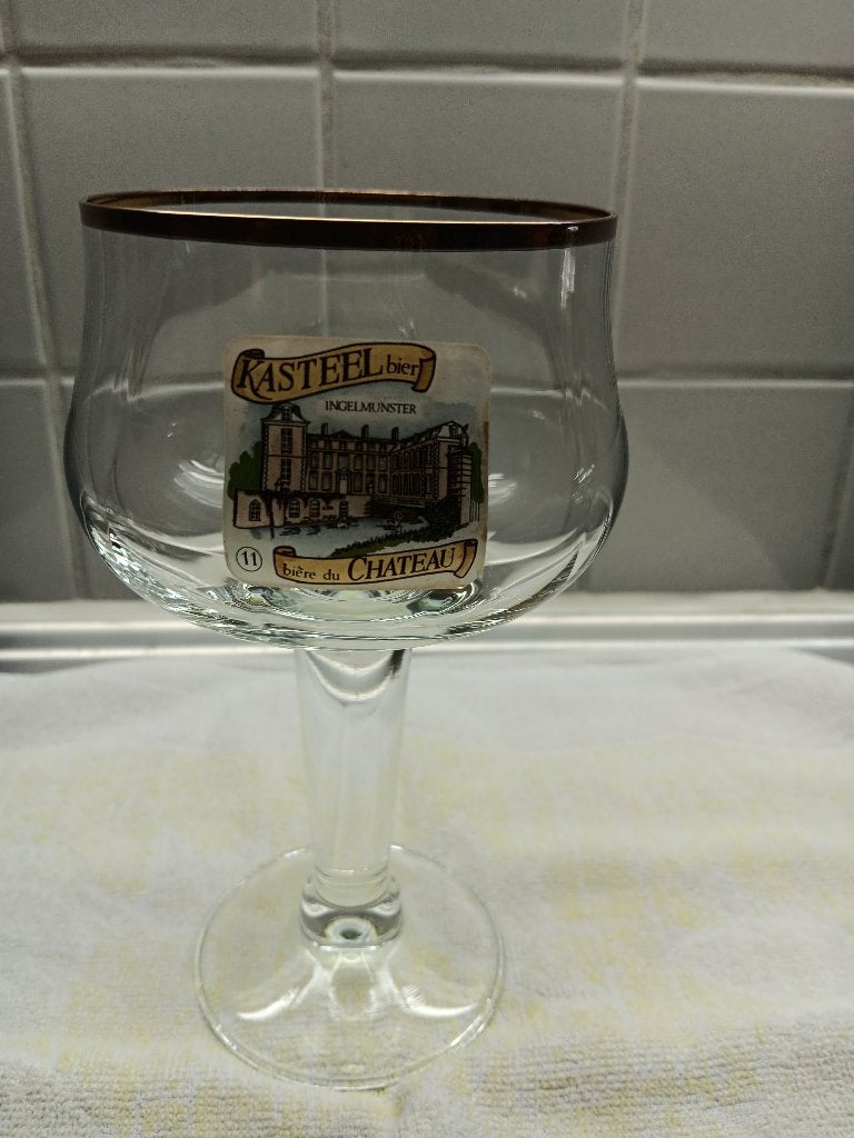 Glas voor kasteelbier in mooie staat, Enlèvement, Comme neuf