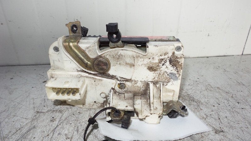 BARRE DE SERRURE DE PORTE AVANT GAUCHE 406 Break (8E / F), Kontakt-peugeot@peugeot.com, Utilisé, Peugeot Deutschland GmbH, Bahnhofsplatz
65423  Rüsselsheim, DE