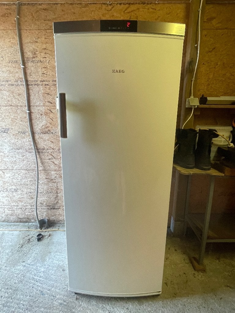 Frigo, Elektronische apparatuur, Ophalen, Zonder vriesvak, 60 cm of meer, 100 tot 150 liter