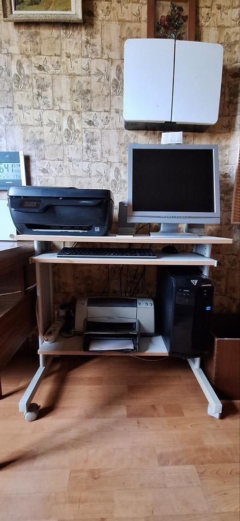 Bureau, Ophalen