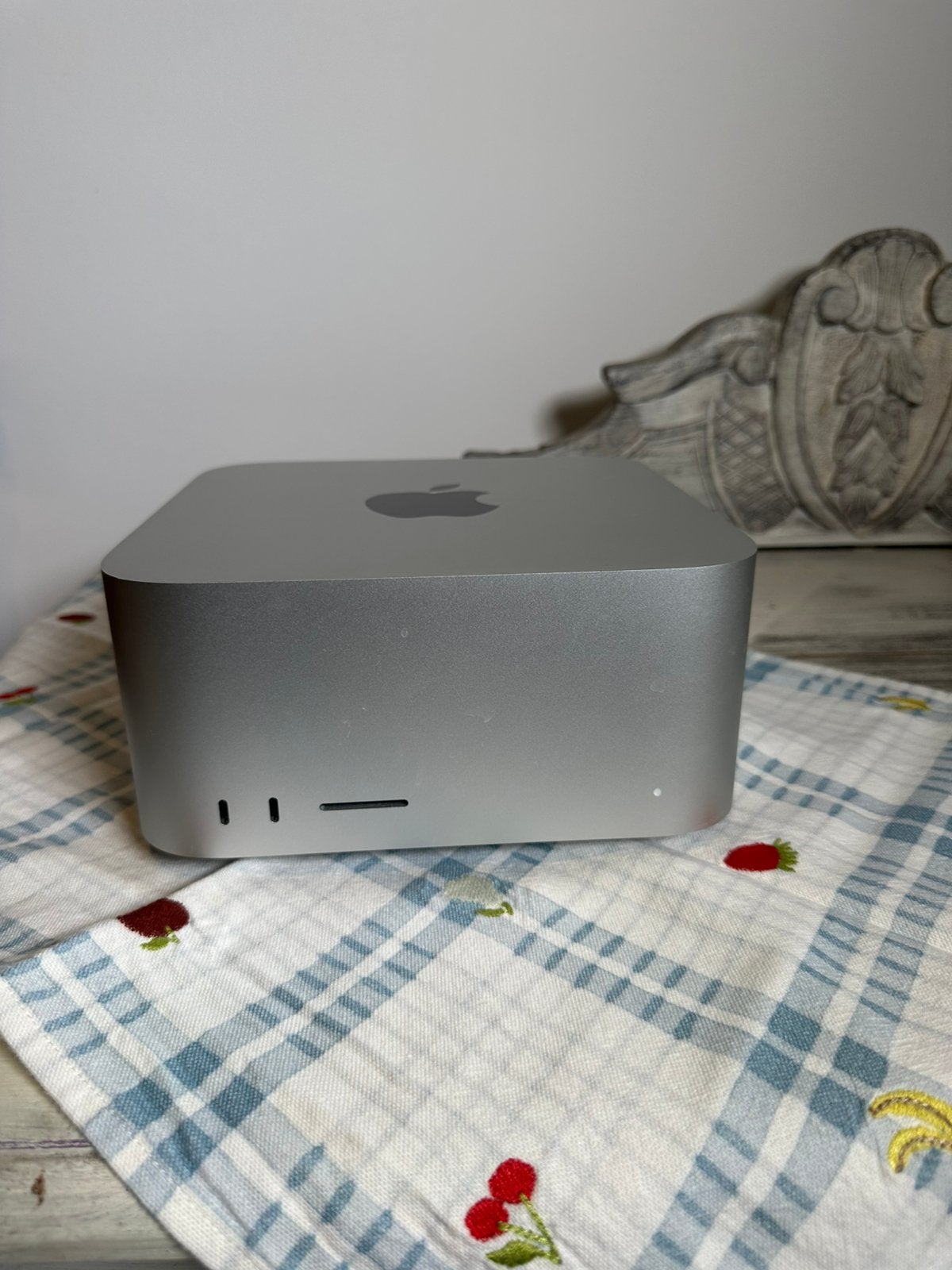 Mac Studio M2 Ultra | 128 Go | SSD de 4 To | GPU à 60 cœurs, Informatique & Logiciels, Enlèvement ou Envoi, Comme neuf
