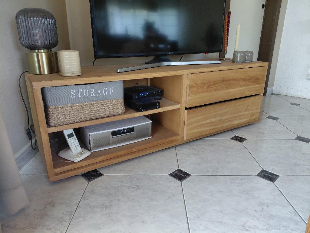 TV meubel teak, Ophalen