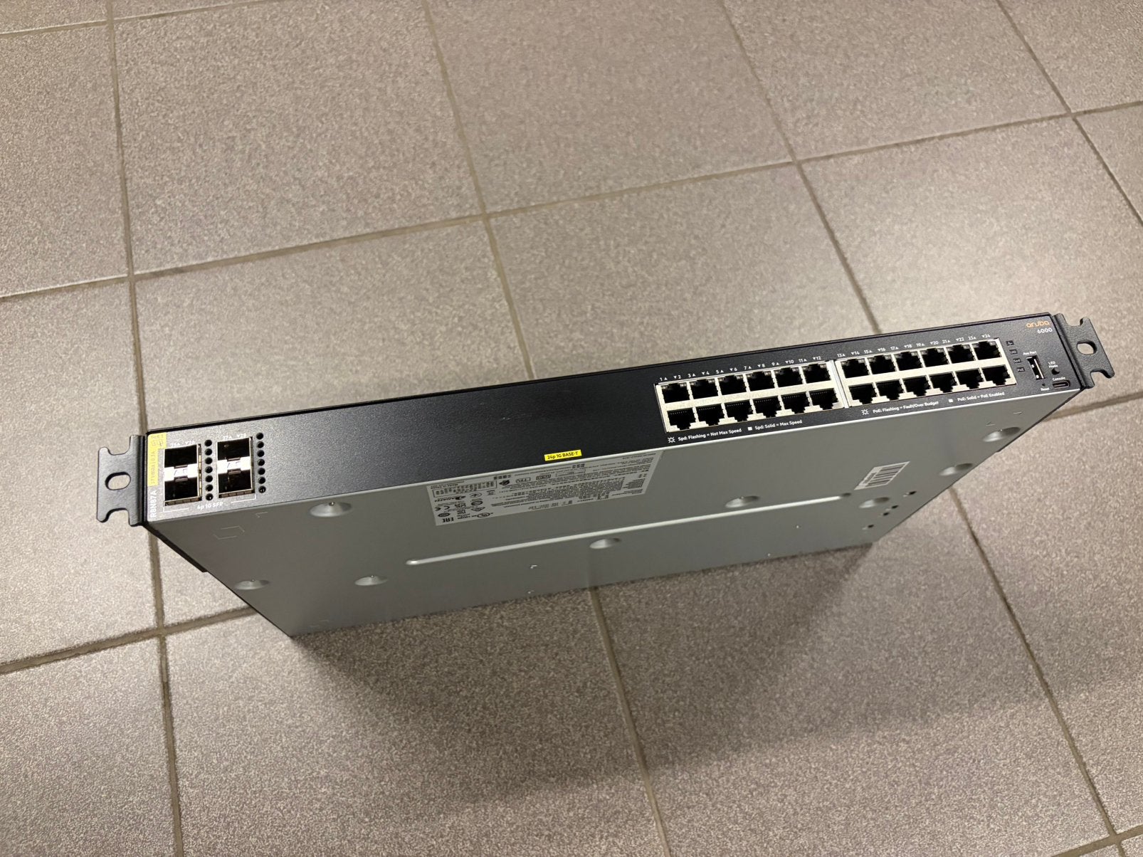 Aruba CX6000 R8N87A poe+, Ophalen of Verzenden, Zo goed als nieuw