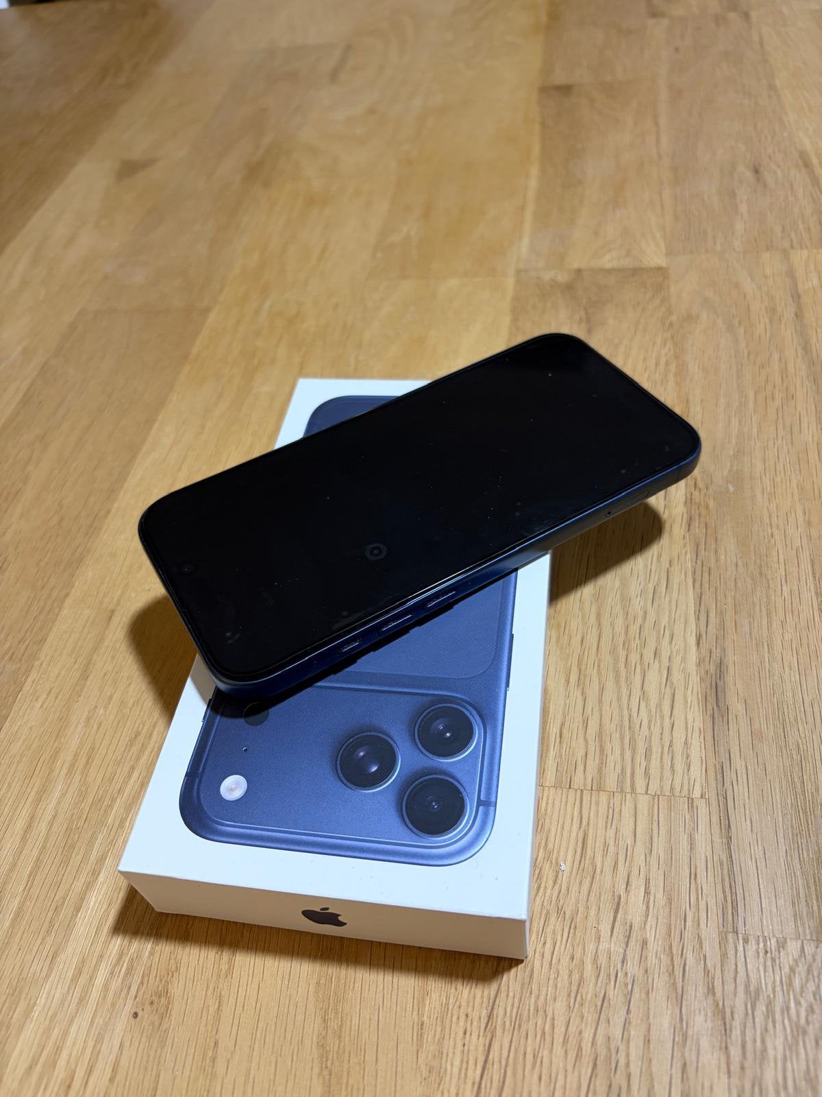 Iphone 17 pro max, Télécoms, Enlèvement, Comme neuf, IPhone 17 Pro