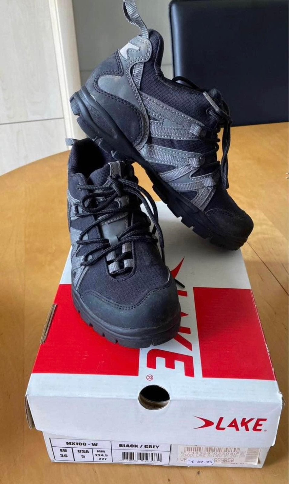 Mountainbikeschoenen maat 36, Ophalen, Zo goed als nieuw
