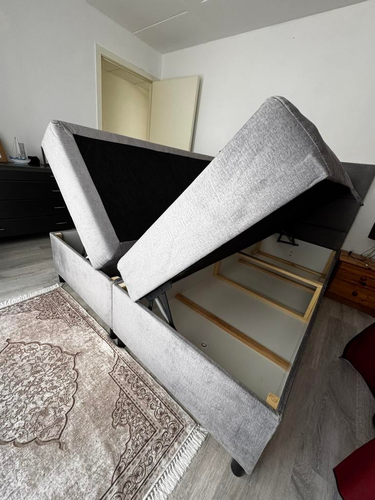 Badkamer Nieuw, Ophalen, Zo goed als nieuw
