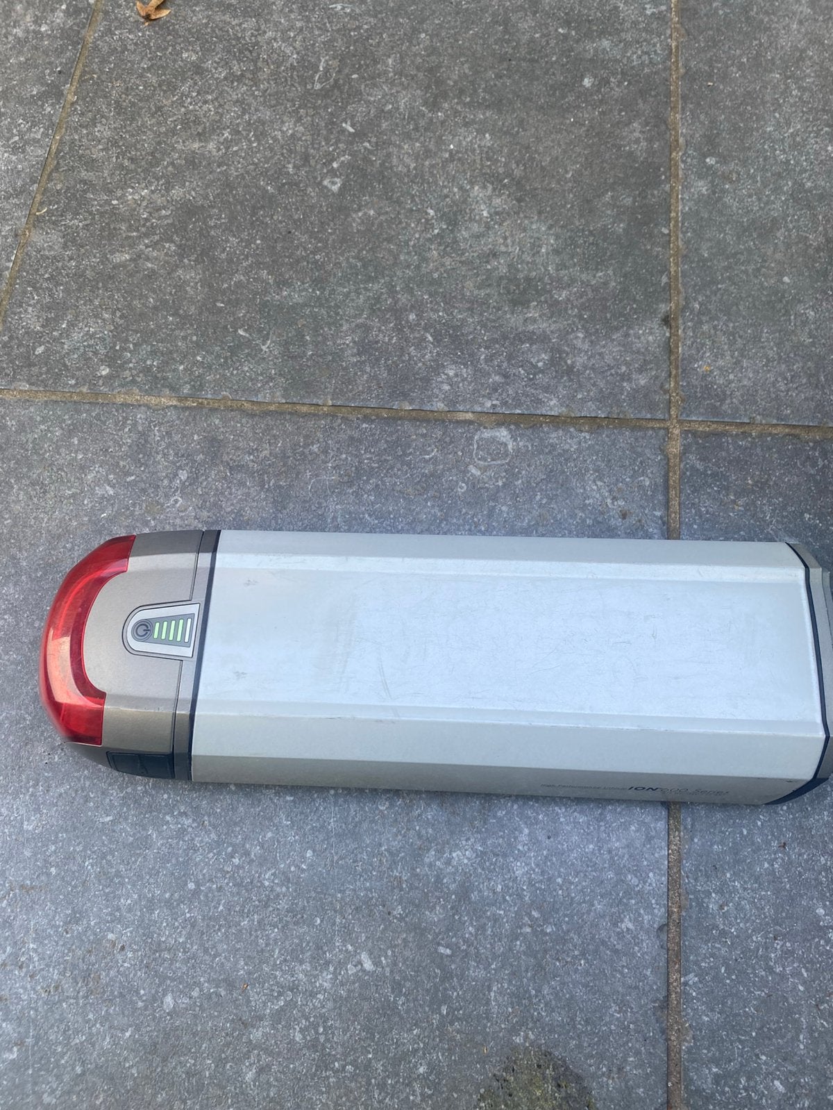 Très bonne batterie ion 621Wh, Vélos & Vélomoteurs, Comme neuf