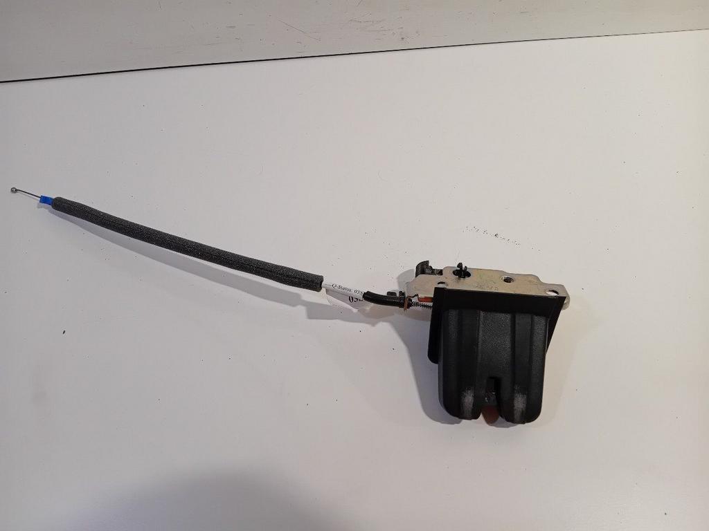 Slot mechaniek kofferdeksel achterklep elektrisch Volkswagen, Onderdelen@venauto.nl, Van der Ven Autorecycling B.V., Gebruikt