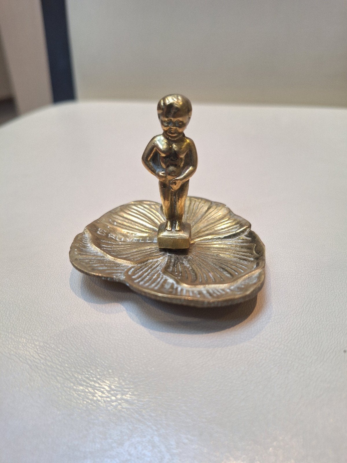 Souvenir Bruxelles en cuivre, Antiquités & Art, Antiquités | Bronze & Cuivre, Enlèvement ou Envoi