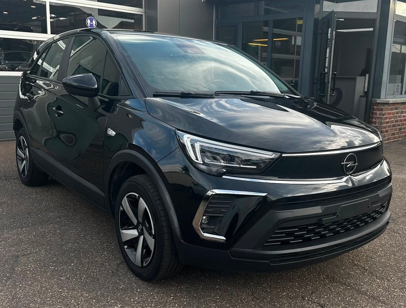 Opel Crossland 1200 Benzine 110Pk Edition +… Facelift, Auto's, Voorwielaandrijving, Stof, Gebruikt, Zwart