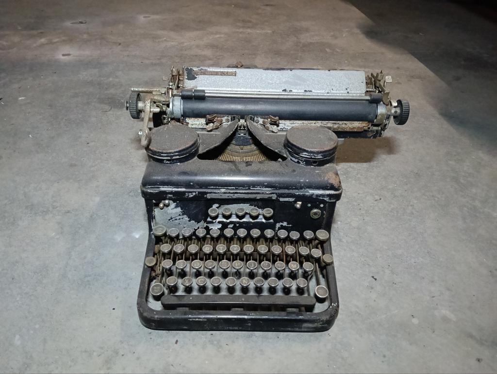 Antieke typemachine, Diversen, Ophalen