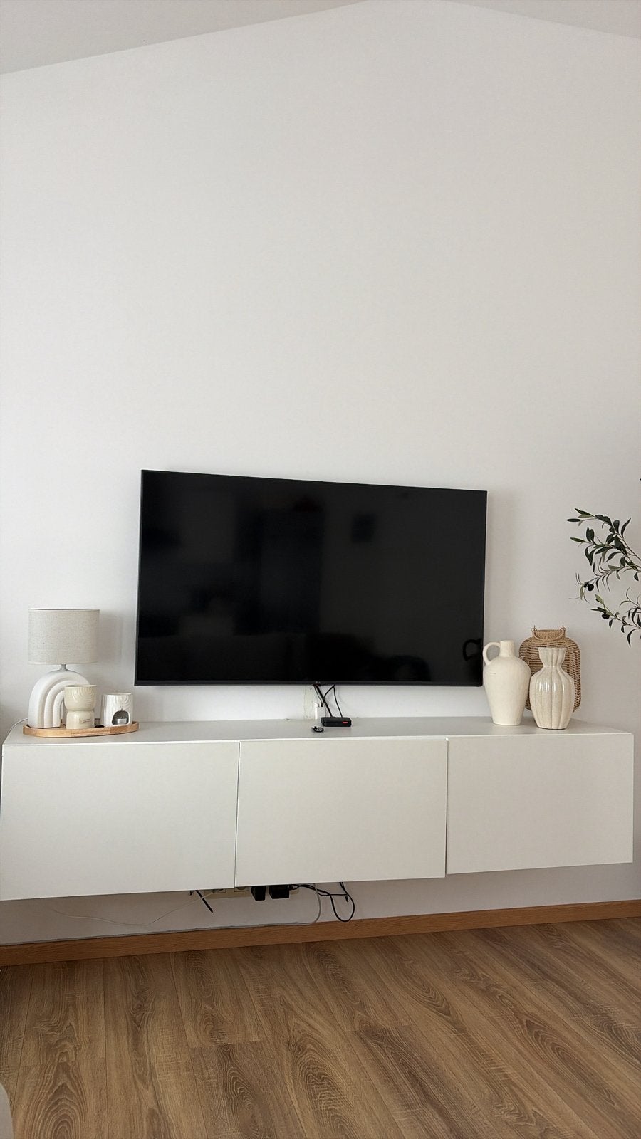 Meuble tv ikea, Maison & Meubles, Enlèvement ou Envoi, Comme neuf