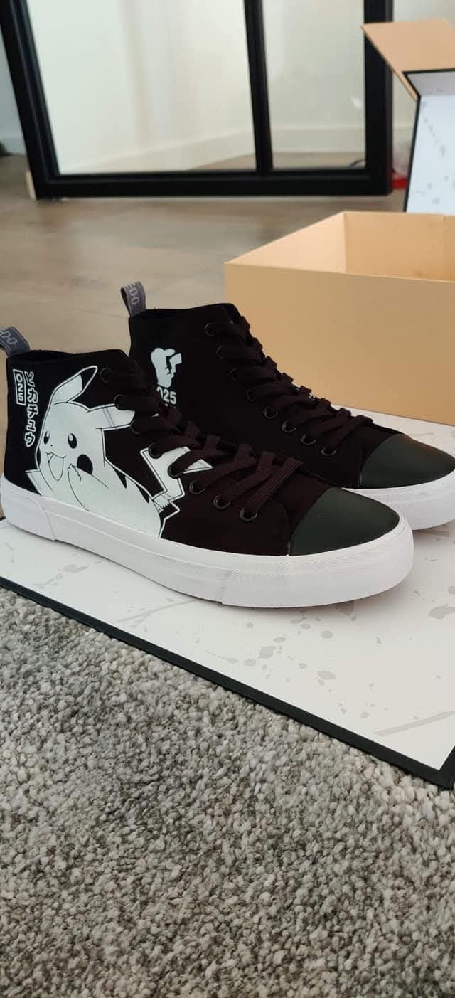 Akedo Pokemon 25th anniversary schoenen, Akedo, Ophalen, Nieuw