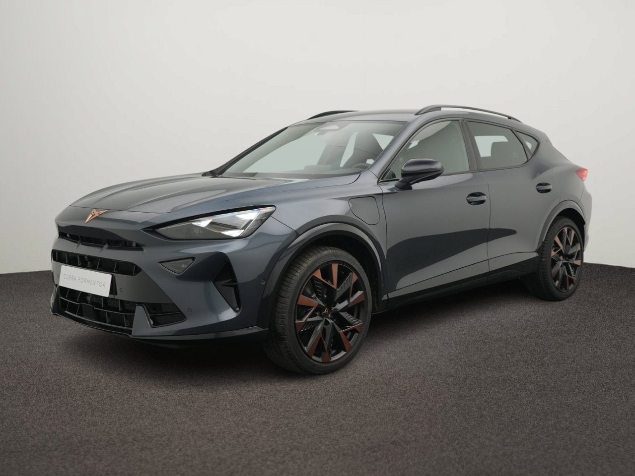 Cupra Formentor e-Hybrid (PHEV) Formentor VZ 1.5 e-HYBRID 27, Auto's, Automaat, Formentor, SUV of Terreinwagen, Zilver of Grijs
