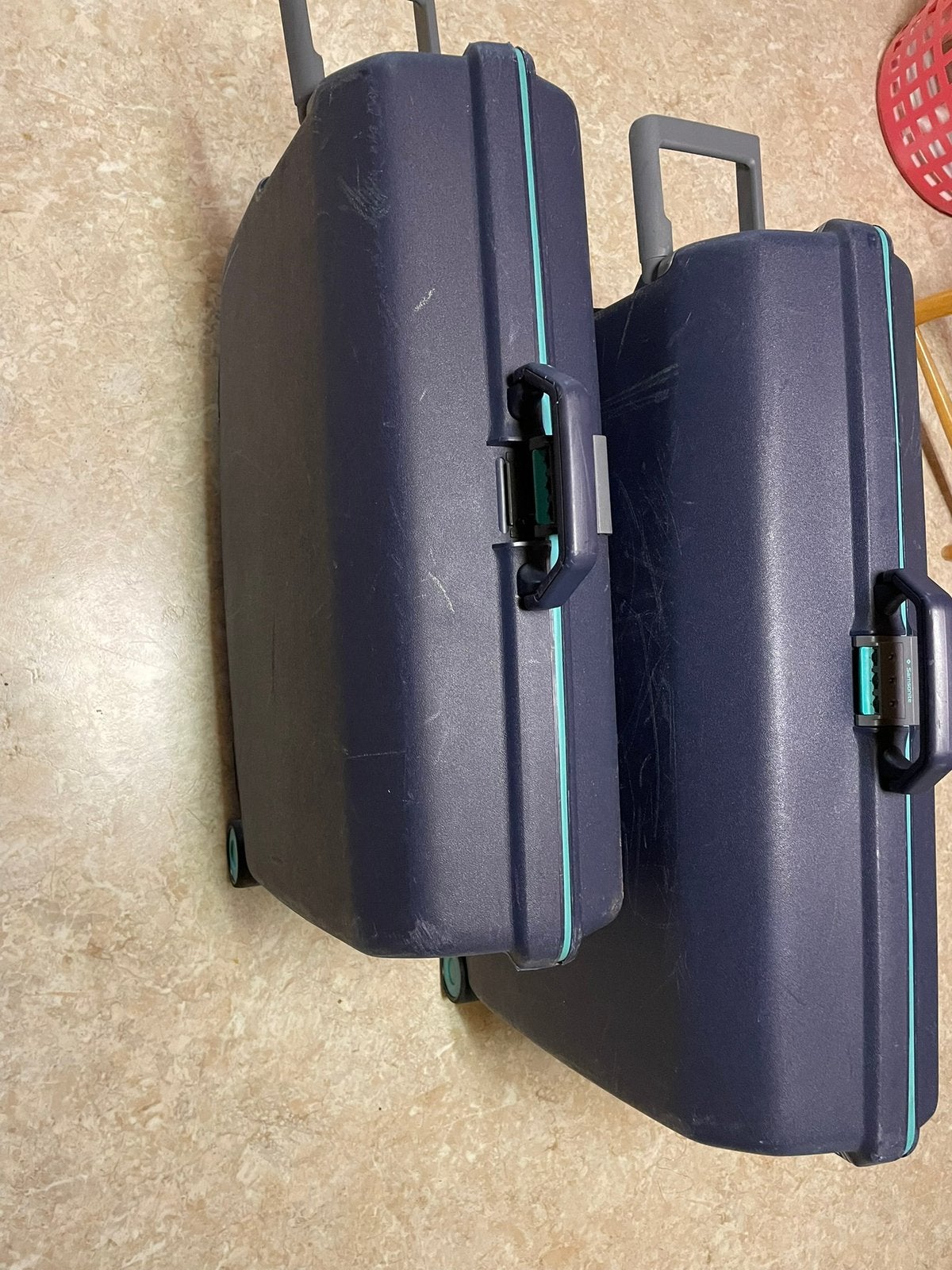 Deux valises et trousse de beauté Samsonite, Bijoux, Sacs & Beauté, Enlèvement, Comme neuf, Roulettes