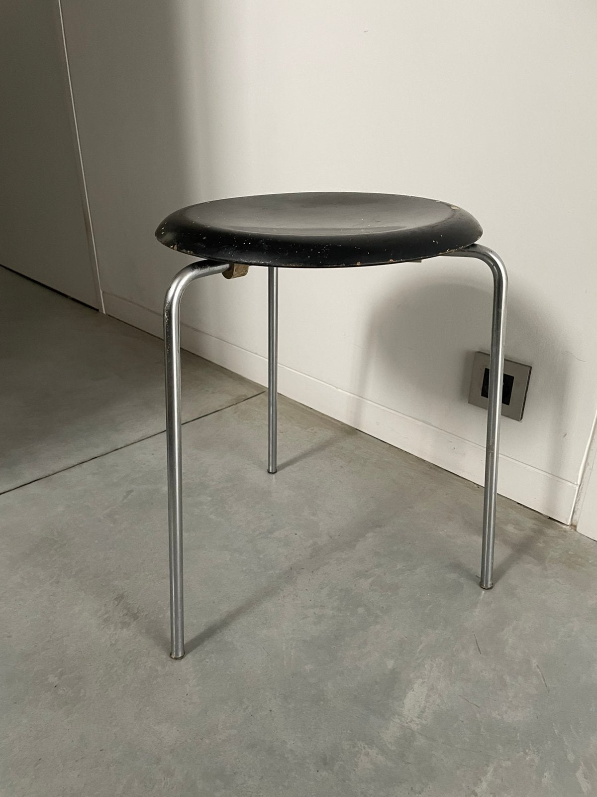 Arne Jacobsen 3170 stool - Fritz Hansen, Huis en Inrichting, Ophalen of Verzenden, Gebruikt, Hout