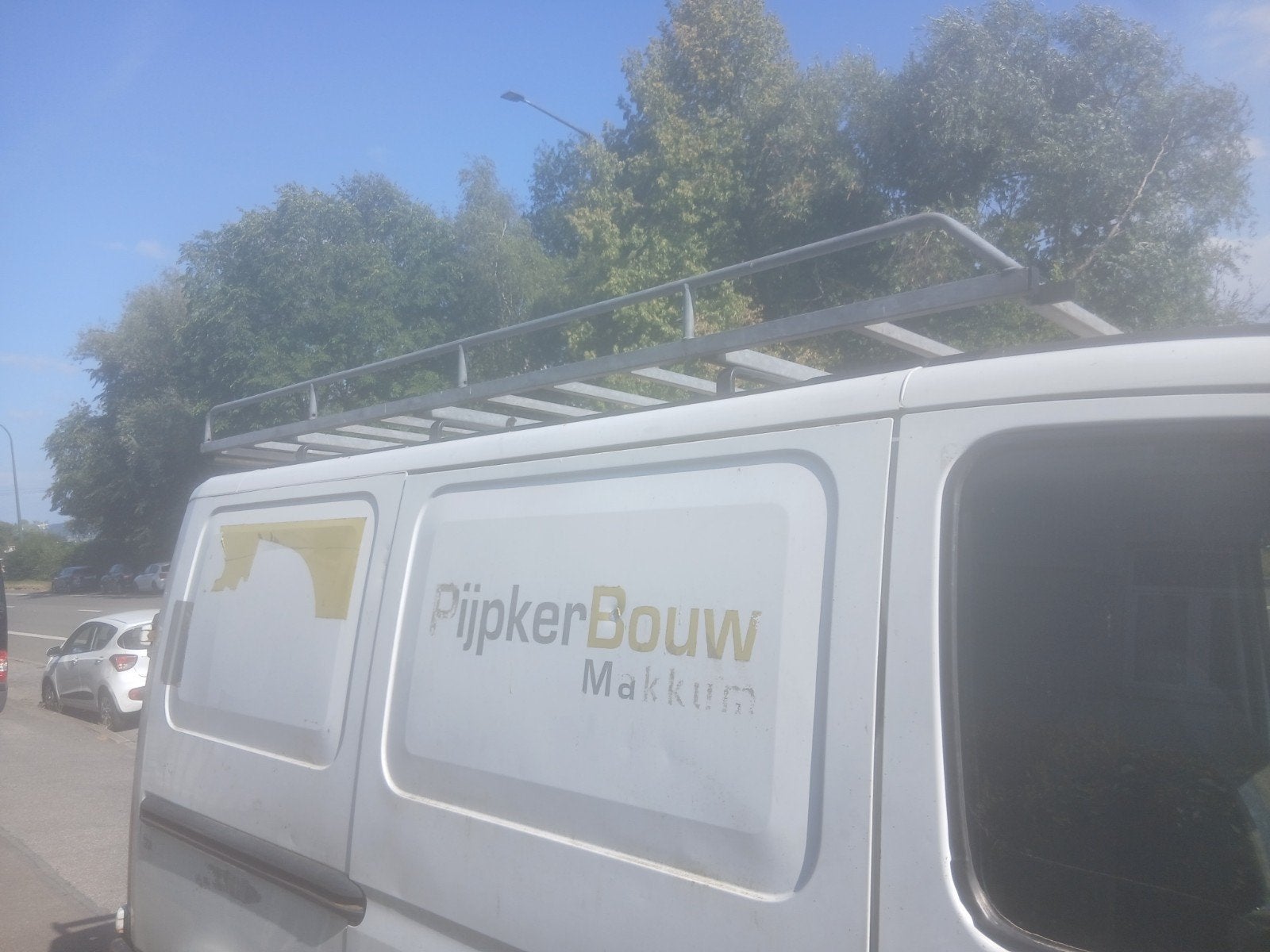 Renault Master-galerij, Ophalen
