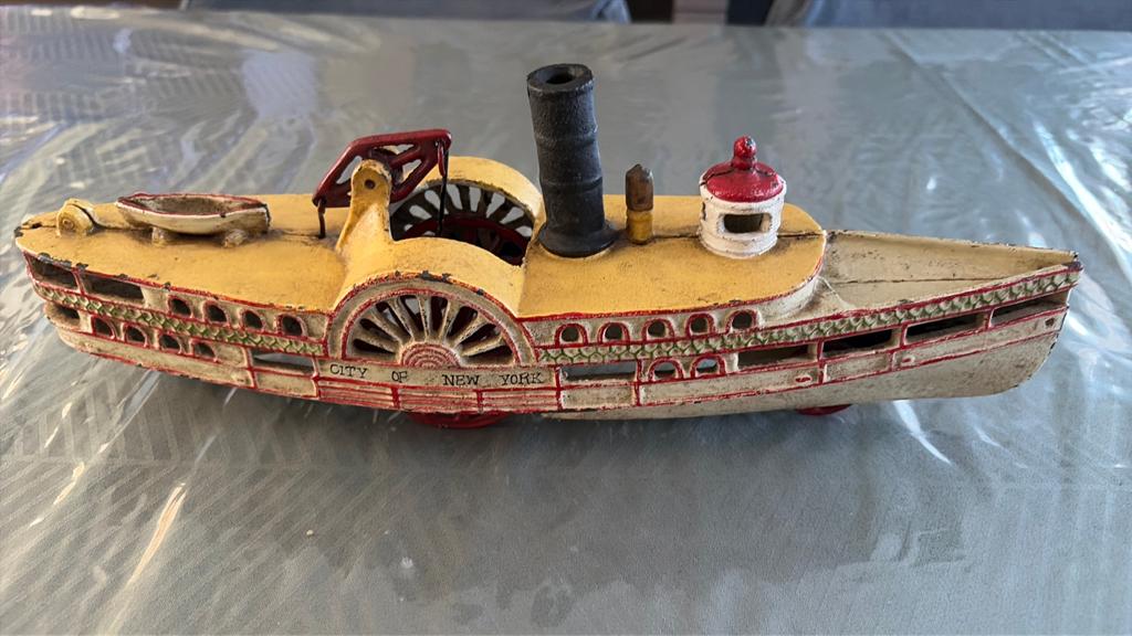 Bateau à vapeur "City of New York" par Wilkins Toy Company, Hobby & Loisirs créatifs, Modélisme | Bateaux & Navires, Enlèvement