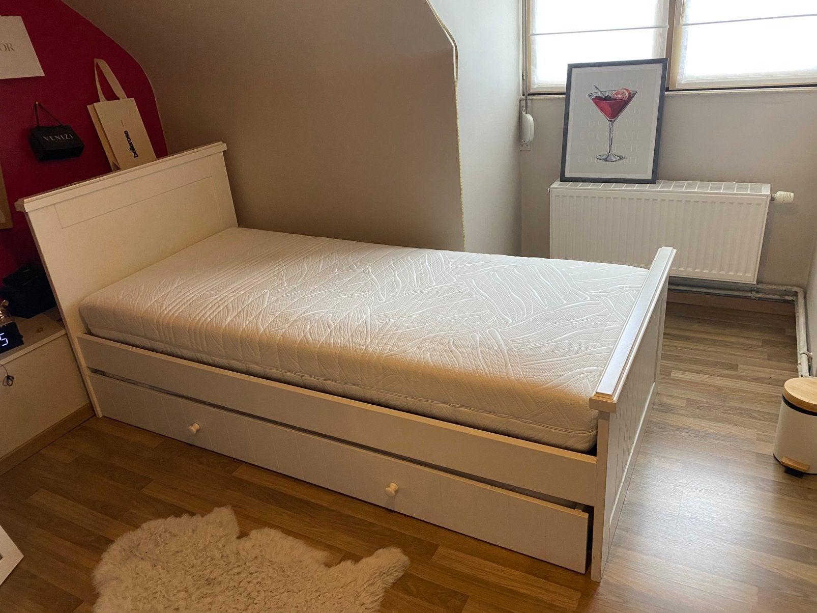 Lit simple blanc avec matelas, Maison & Meubles, 90 cm, Enlèvement, 200 cm, Modern