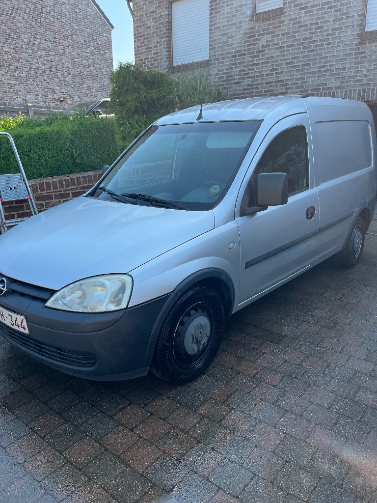 Opel Combo, Autos, Argent ou Gris, Achat, Attache-remorque, 2 places