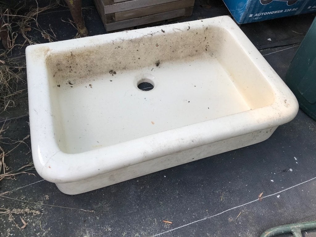 2 Vintage gootstenen, Doe-het-zelf en Bouw, Sanitair, Ophalen, Gebruikt, Steen, Wastafel